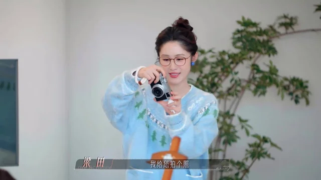 侯成杰憋了那么久,一展力量博人眼球,郑玮颖却羞涩不已!