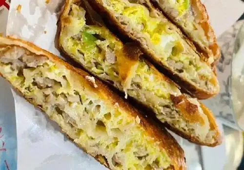 山东聊城有一种美食叫做呱嗒，为什么当地人要配吊炉烧饼才好吃