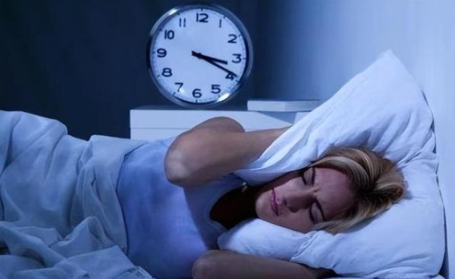 眠多梦睡不着，中医教你一招，摆脱失眠一觉到天亮！
