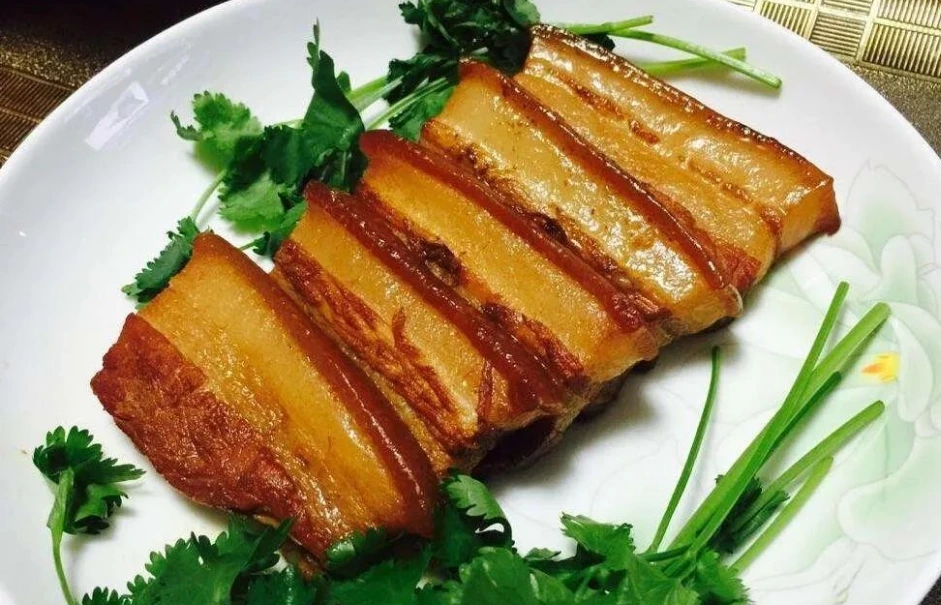 甏肉干饭的“甏”字不读bāng、也不念wǎ,它的正确读音你知道吗?