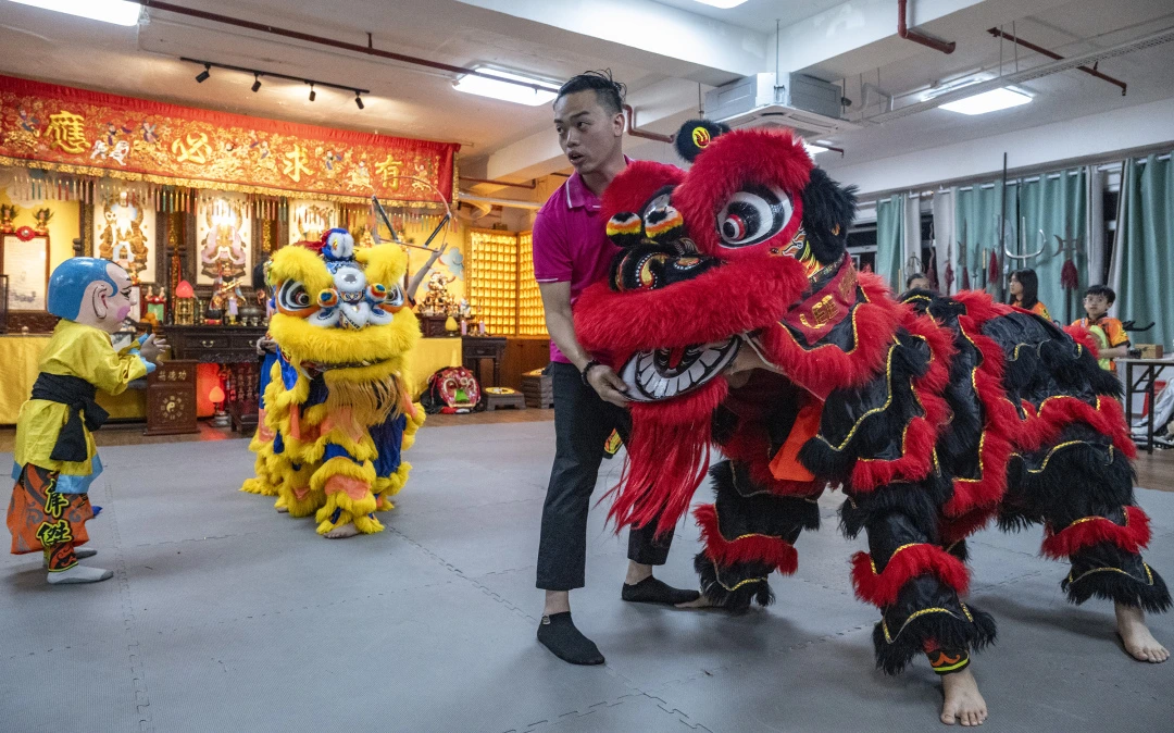 香港寻踪 | 训练“游戏化” 少年爱上舞狮