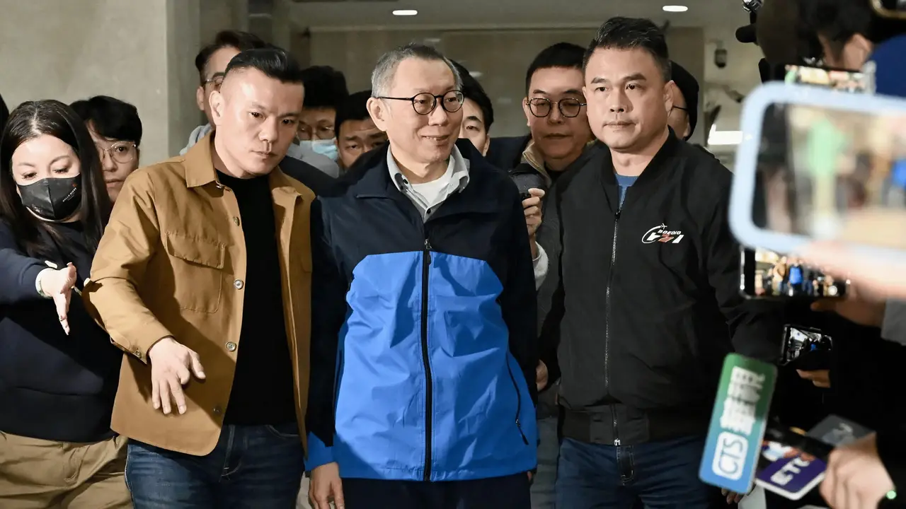 民众党好感度提升、民进党跌最多,谢寒冰爆背后原因