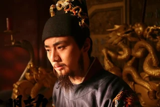 侯杨方:看待明朝衰亡需寻找历史的底层逻辑