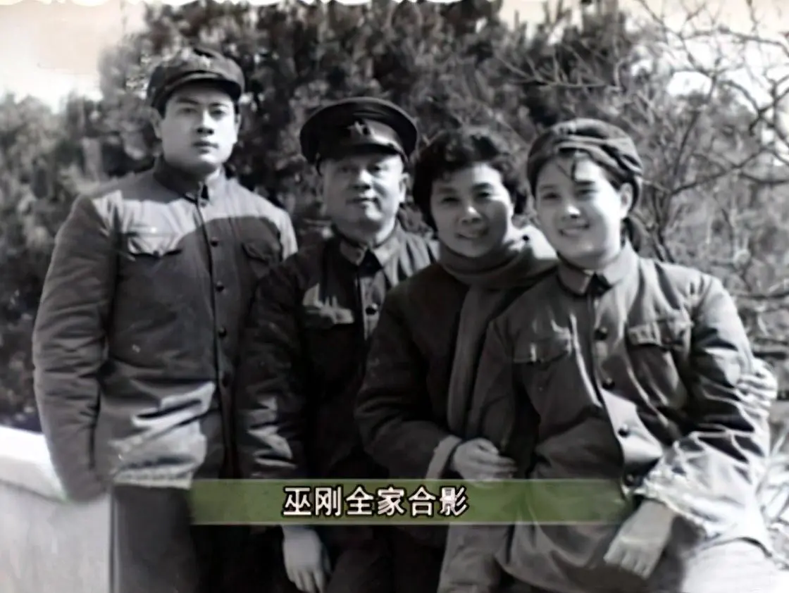 巫刚：和前妻15年婚姻无儿无女，却和不婚不育的陈瑾在一起20年